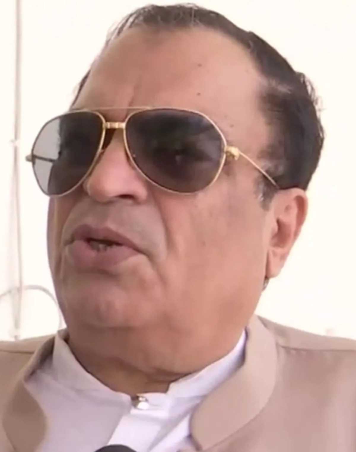 जेडीएस के अपदस्थ अध्यक्ष ने पूर्व पीएम देवगौड़ा से परिणामों के लिए तैयार रहने को कहा